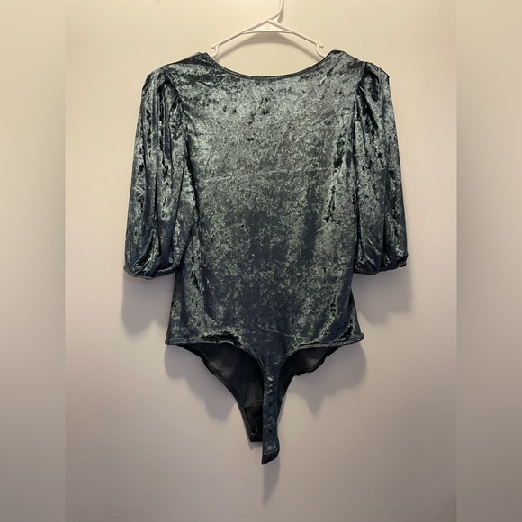 Free People Velvet One Piece NWT - Picture 2 of 2